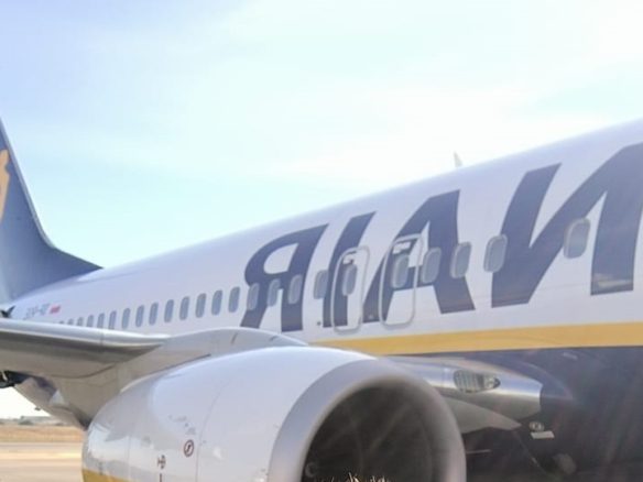 tourist license in Spain, Transportation from Poland to Alicante ?Wondering what the options are?