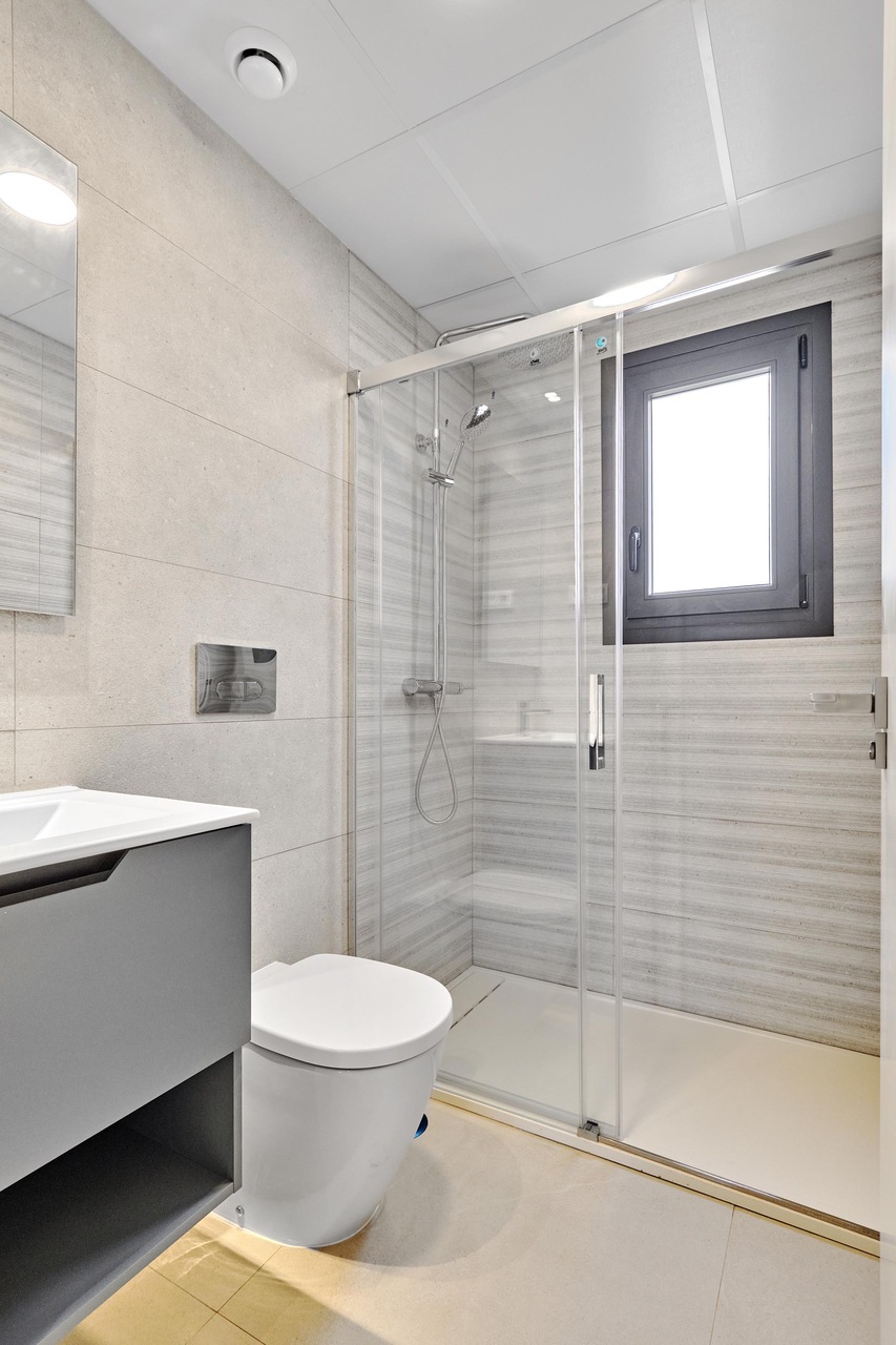 24 (1)_Easy-Resize.com