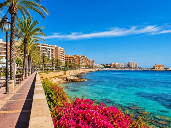 Lato 2026 w Torrevieja – kalendarz wydarzeń, festiwale, atrakcje i najważniejsze imprezy na Costa Blanca , Lato 2026 w Torrevieja – kalendarz wydarzeń, festiwale, atrakcje i najważniejsze imprezy na Costa Blanca